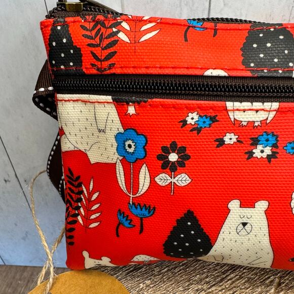 Woodland Bears Red Clutch Purse Makeup Bag Wristlet Forest Owl Red Wallet NEW - Picture 4 of 8